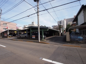 �������־�